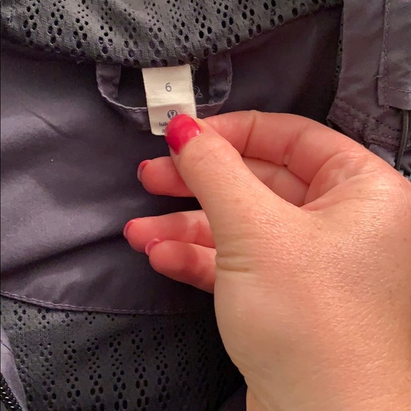 Lululemon jacket - Picture 2 of 5